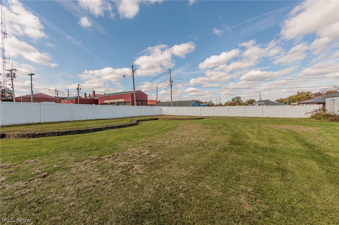 110 Courtland Street Wellington OH 44090