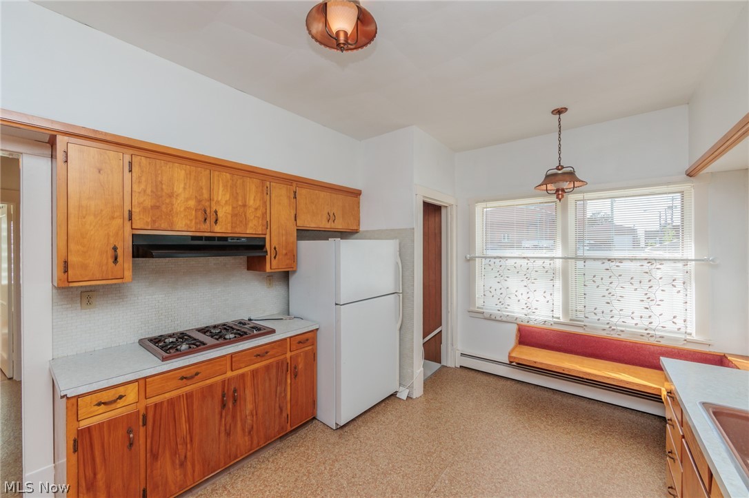 110 Courtland Street Wellington OH 44090