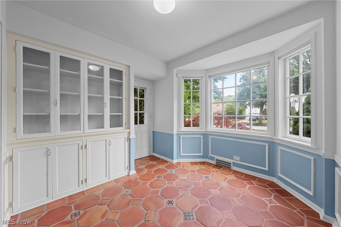1460 Burlington Road Cleveland Heights OH 44118
