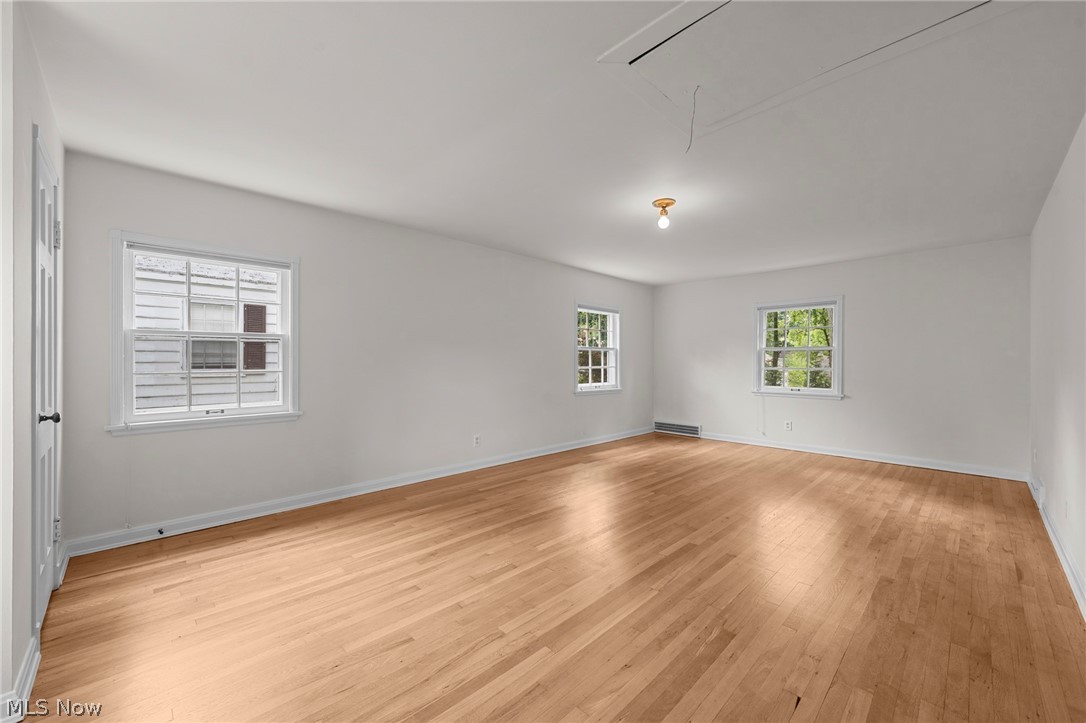 1460 Burlington Road Cleveland Heights OH 44118