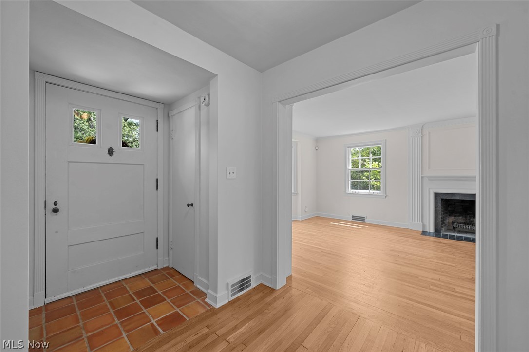 1460 Burlington Road Cleveland Heights OH 44118