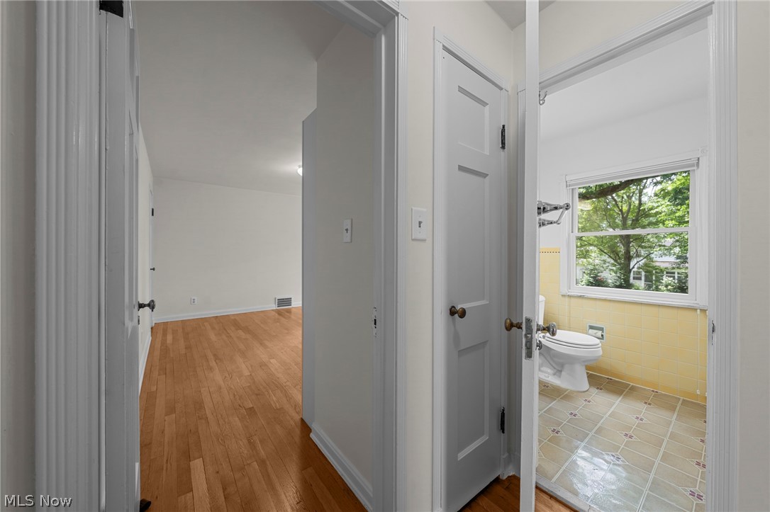 1460 Burlington Road Cleveland Heights OH 44118