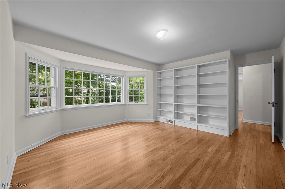 1460 Burlington Road Cleveland Heights OH 44118