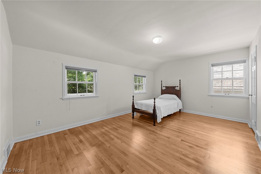 1460 Burlington Road Cleveland Heights OH 44118