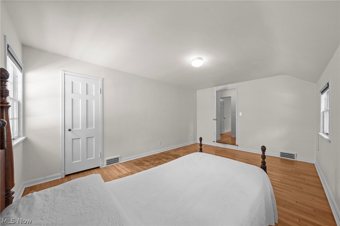 1460 Burlington Road Cleveland Heights OH 44118