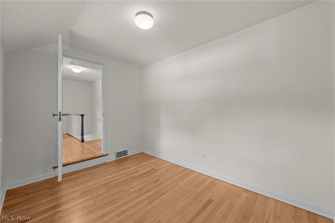 1460 Burlington Road Cleveland Heights OH 44118