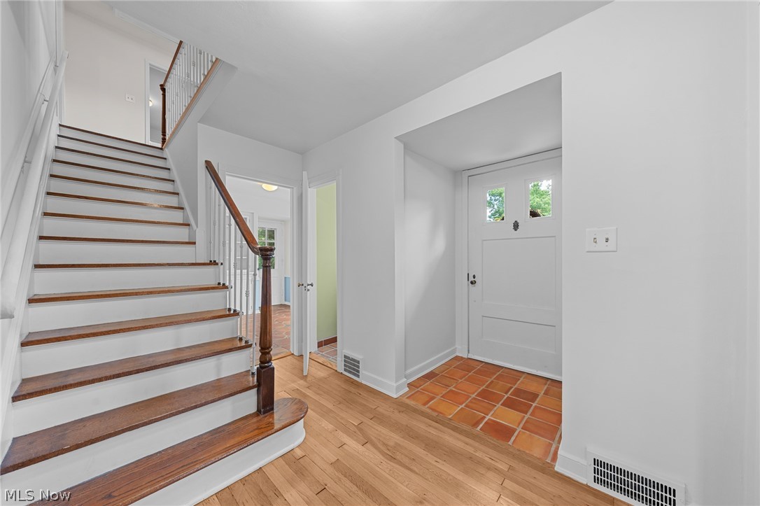 1460 Burlington Road Cleveland Heights OH 44118