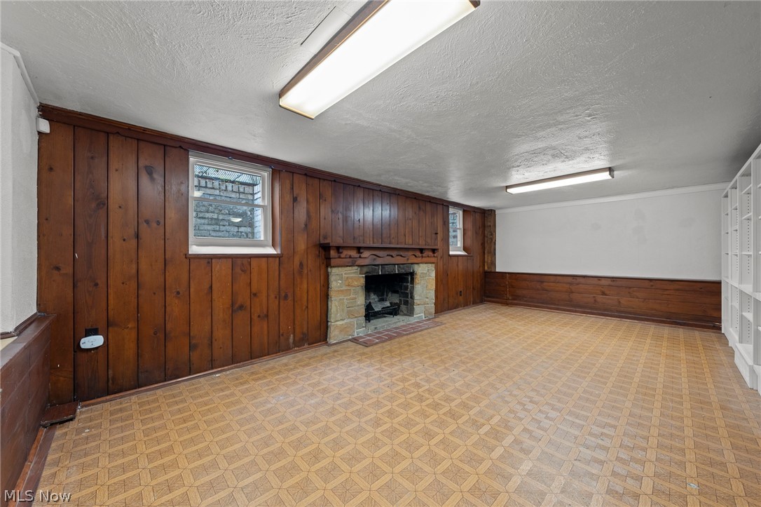 1460 Burlington Road Cleveland Heights OH 44118
