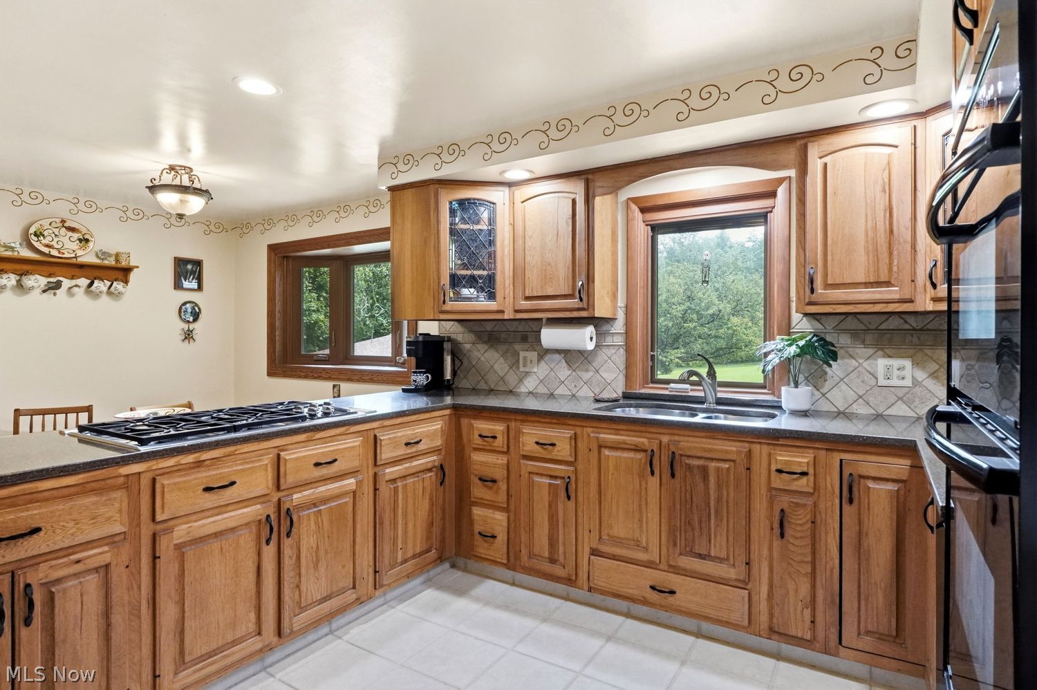 4950 E Pleasant Valley Road E Seven Hills OH 44131