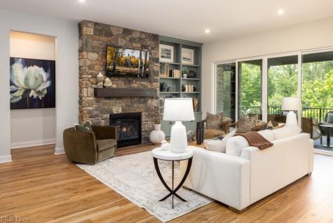 2488 Prairie Lane Hinckley OH 44233