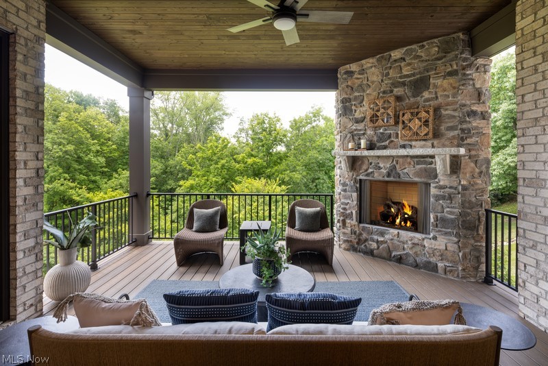 2488 Prairie Lane Hinckley OH 44233