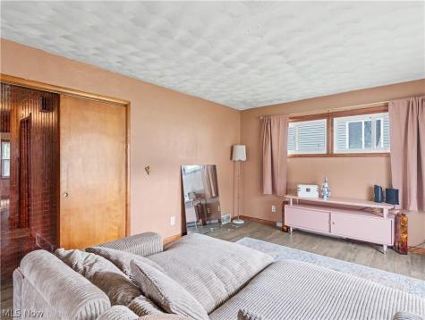 488 Massillon Road Akron OH 44306