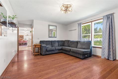 5893 Noel Street Louisville OH 44641