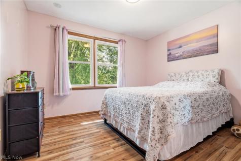 5893 Noel Street Louisville OH 44641
