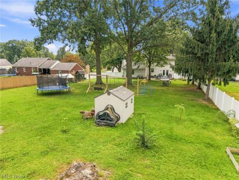5893 Noel Street Louisville OH 44641