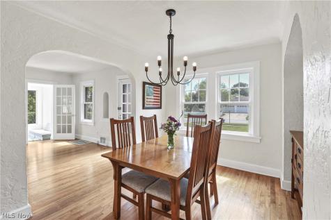 348 Lake Forest Drive Bay Village OH 44140