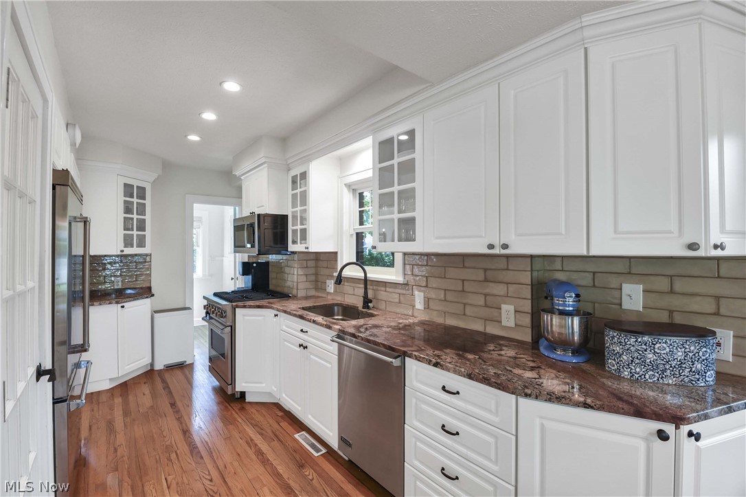 348 Lake Forest Drive Bay Village OH 44140