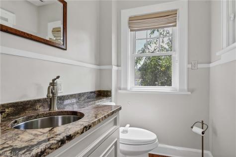 348 Lake Forest Drive Bay Village OH 44140