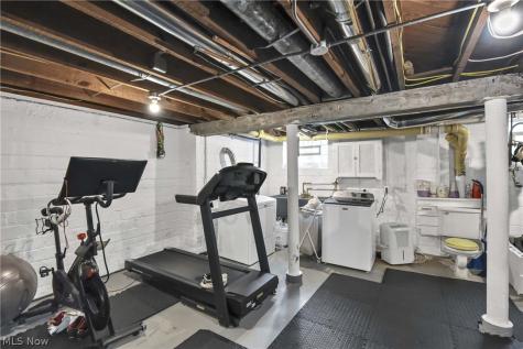 348 Lake Forest Drive Bay Village OH 44140