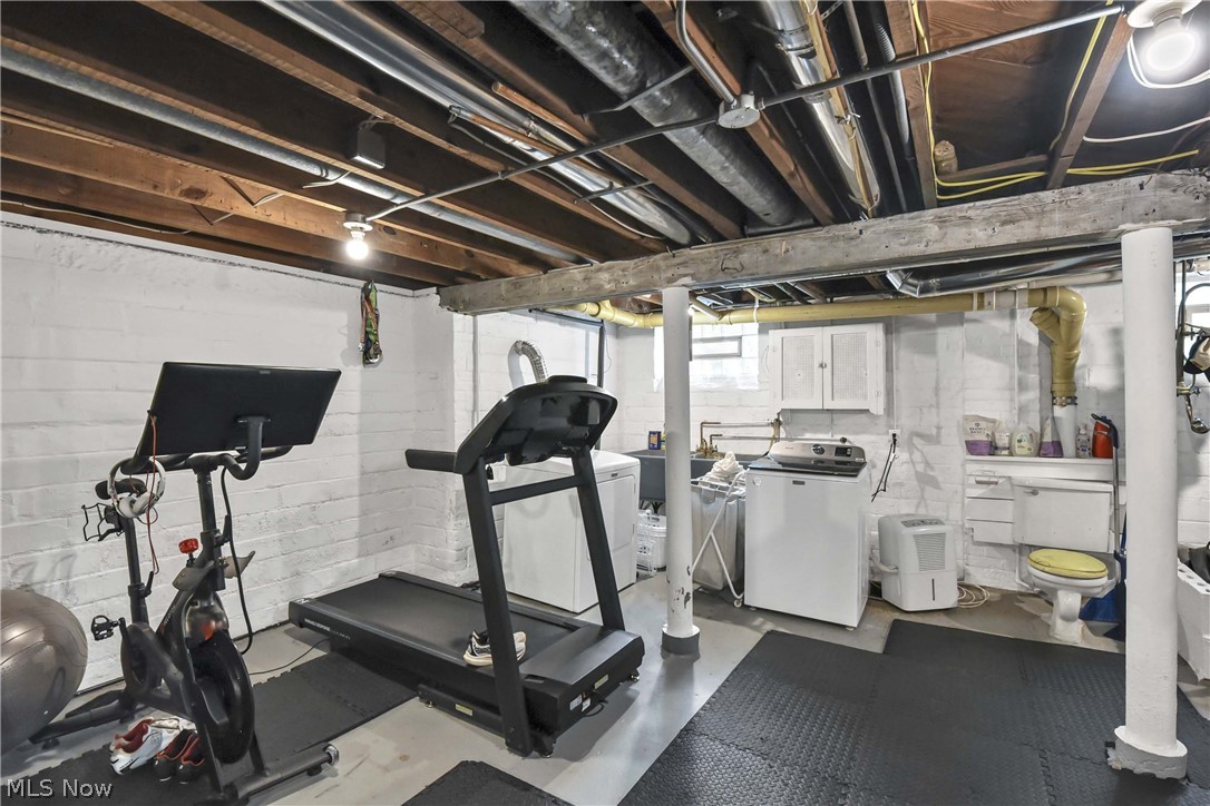 348 Lake Forest Drive Bay Village OH 44140