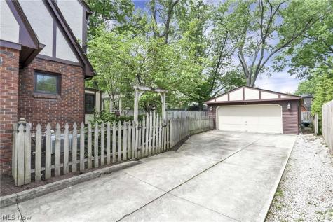 348 Lake Forest Drive Bay Village OH 44140