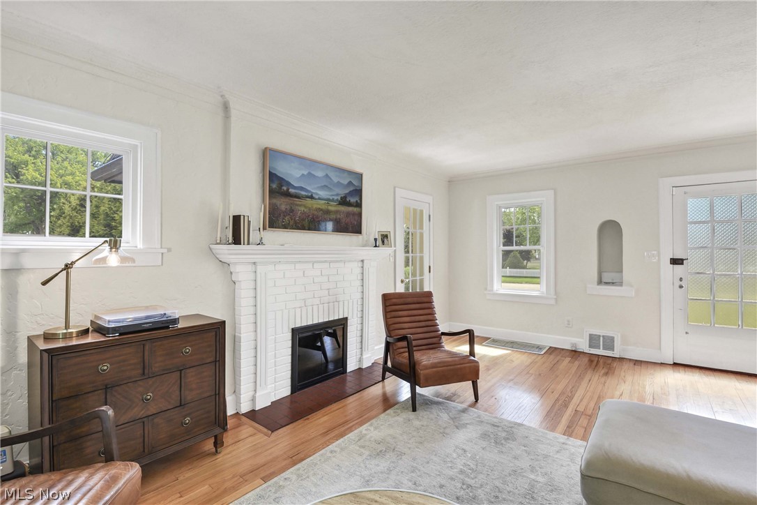 348 Lake Forest Drive Bay Village OH 44140