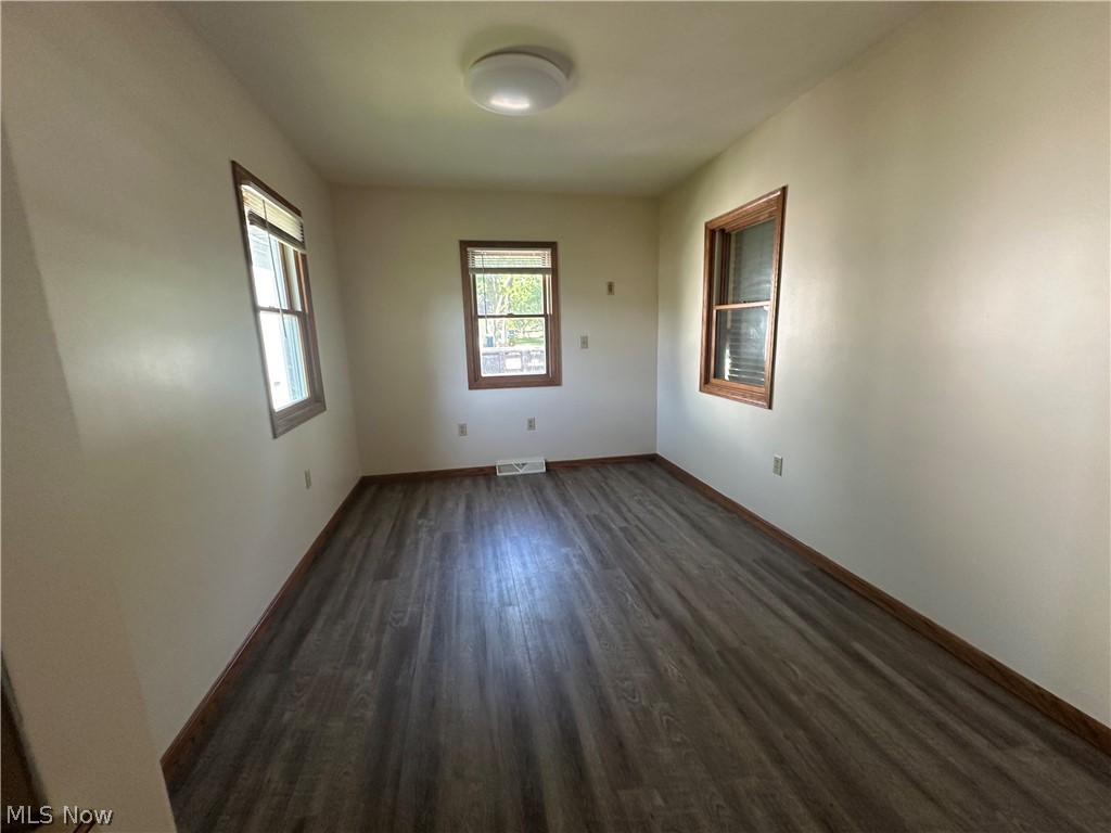 422 N Center Street Lagrange OH 44050