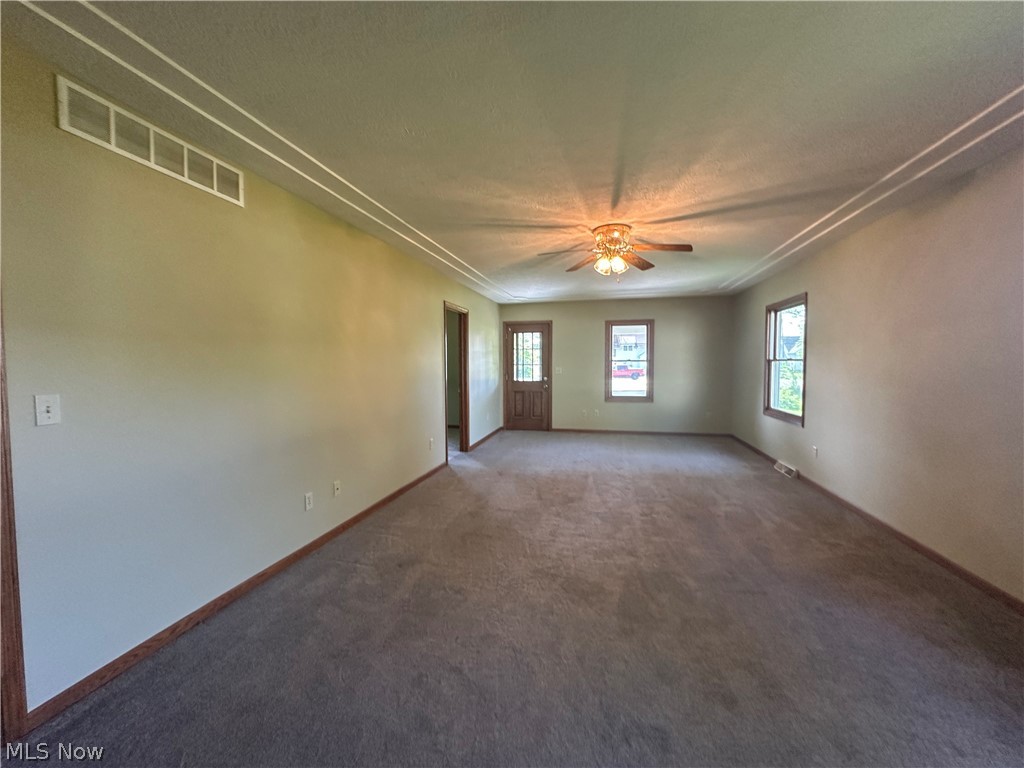 422 N Center Street Lagrange OH 44050
