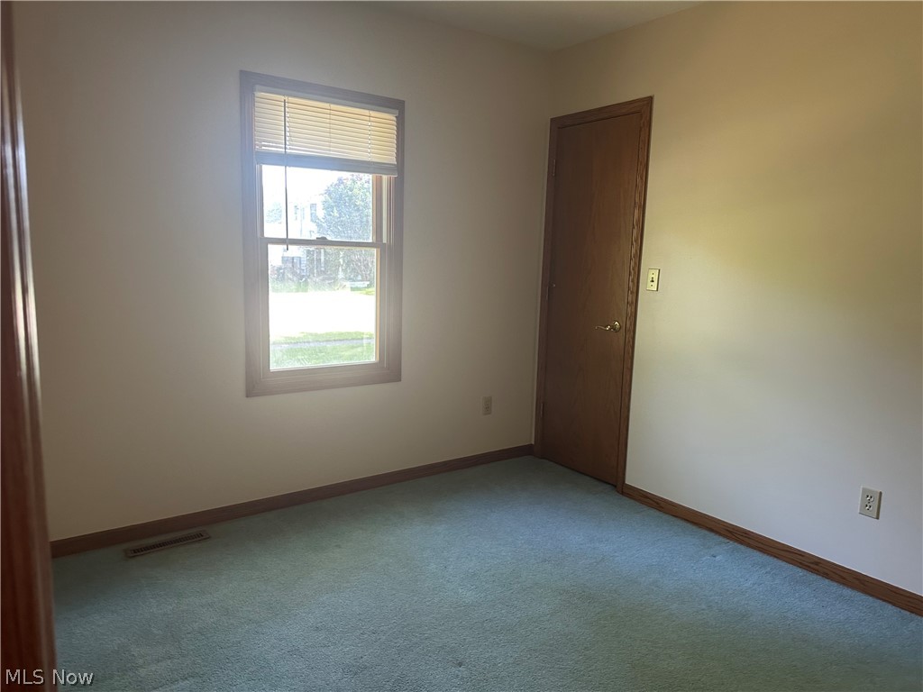 422 N Center Street Lagrange OH 44050