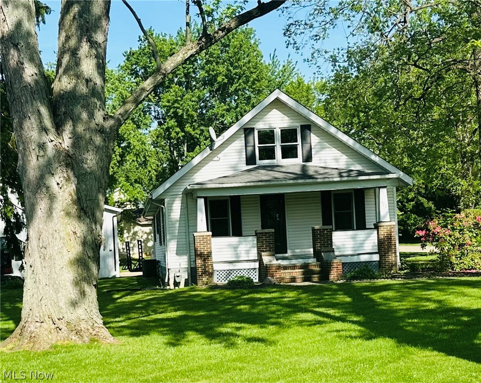 422 N Center Street Lagrange OH 44050
