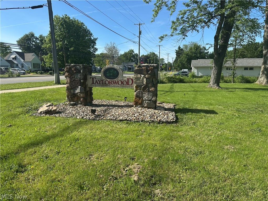 422 N Center Street Lagrange OH 44050