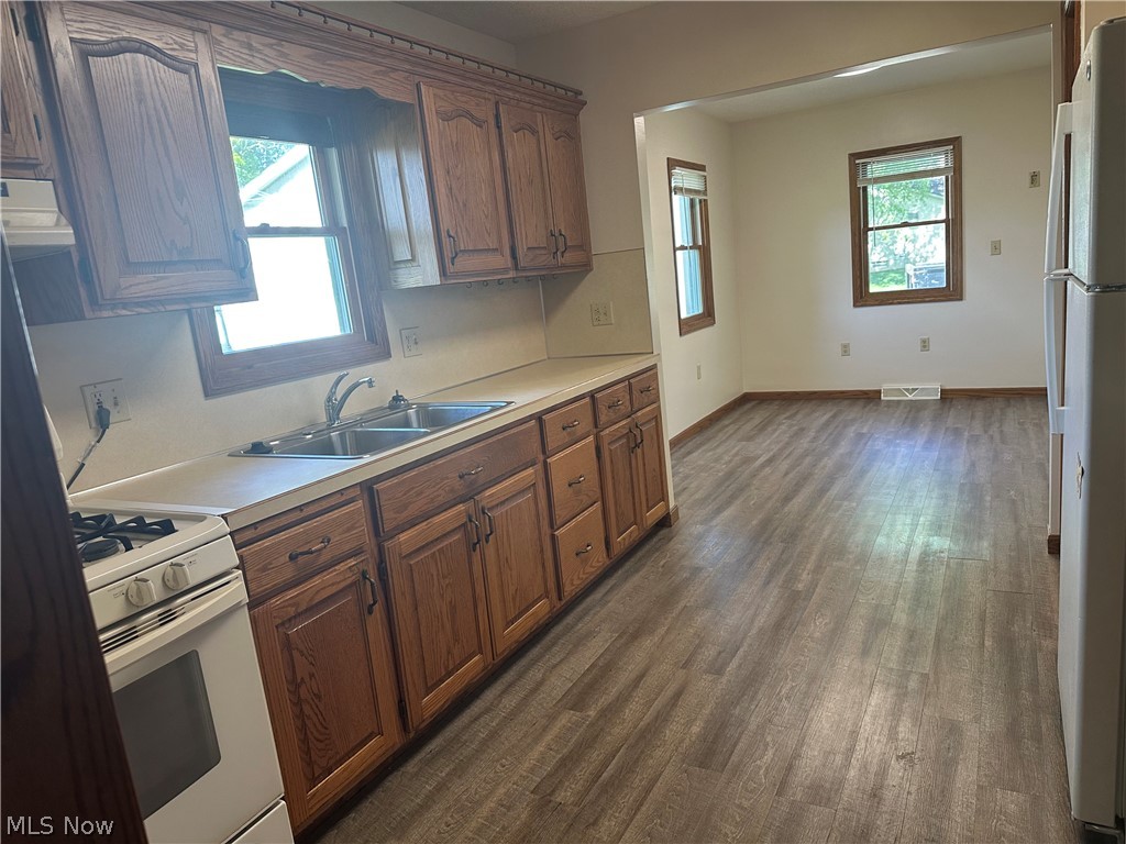422 N Center Street Lagrange OH 44050