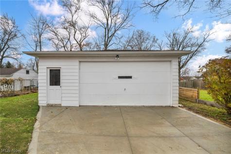 6104 Turney Road Garfield Heights OH 44125