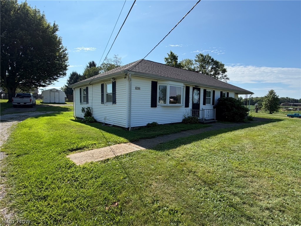 4284 Swallen Avenue Louisville OH 44641