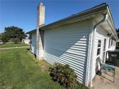 4284 Swallen Avenue Louisville OH 44641