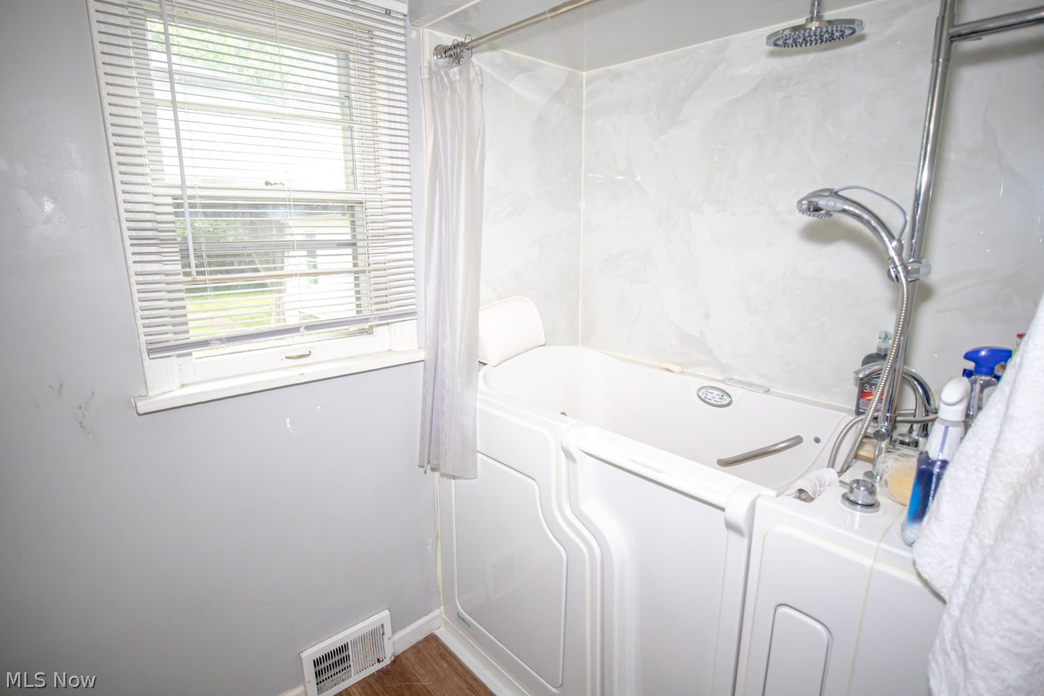 1107 Brandon Road Cleveland OH 44112