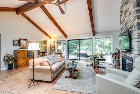 849 Pine Cone Oval Sagamore Hills OH 44067