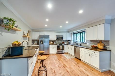 849 Pine Cone Oval Sagamore Hills OH 44067