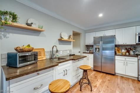 849 Pine Cone Oval Sagamore Hills OH 44067