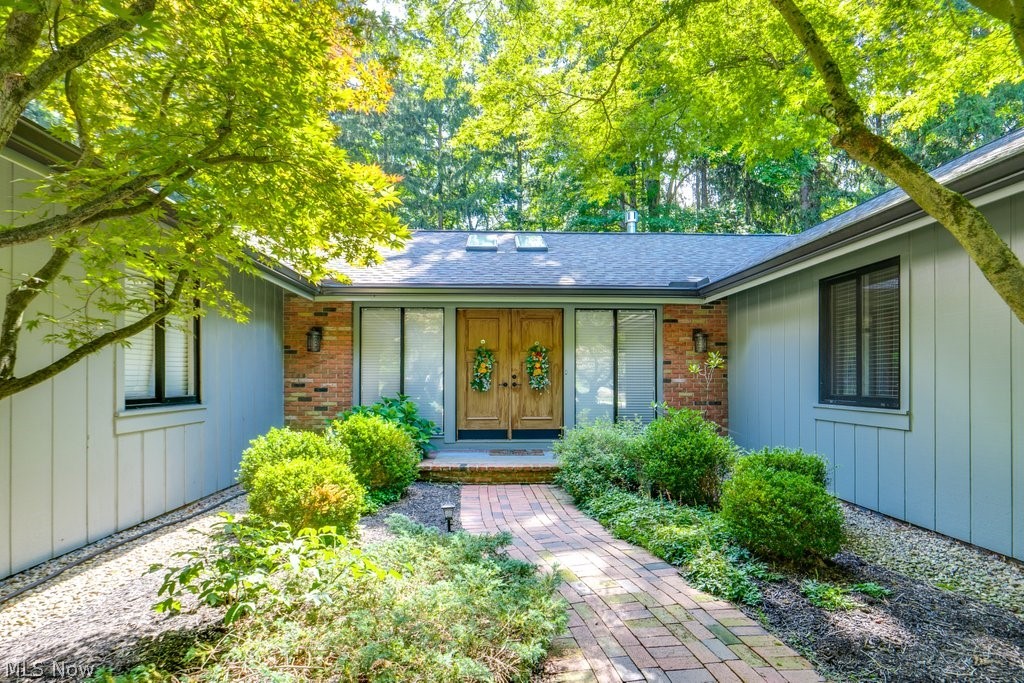 849 Pine Cone Oval Sagamore Hills OH 44067