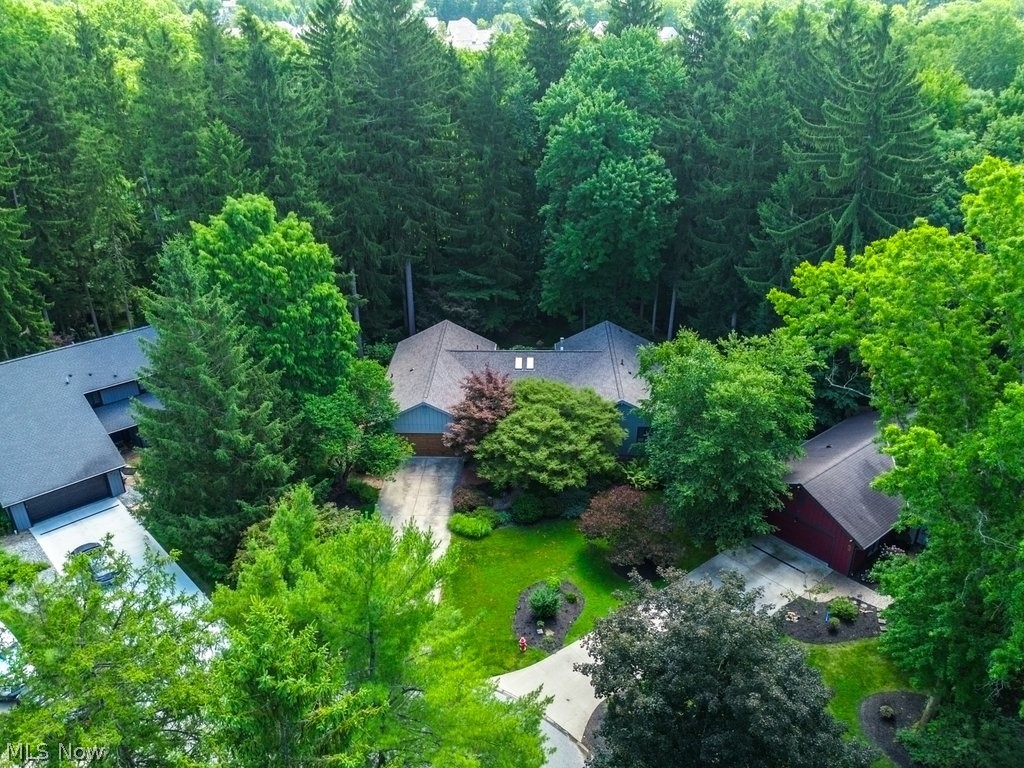849 Pine Cone Oval Sagamore Hills OH 44067