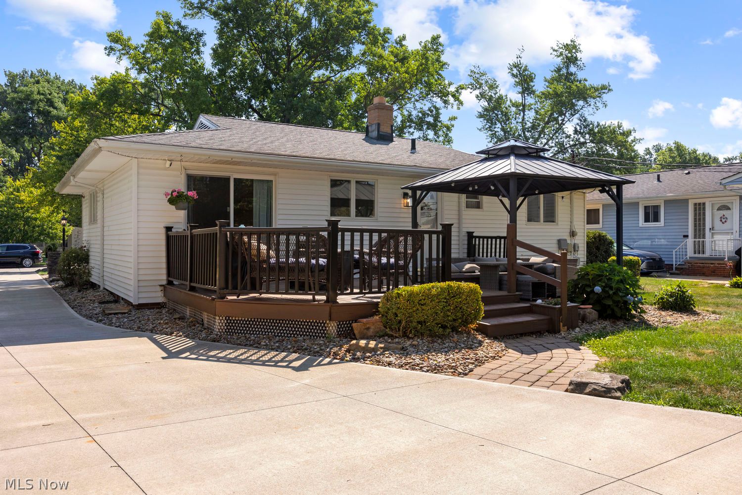 4356 Coe Avenue North Olmsted OH 44070