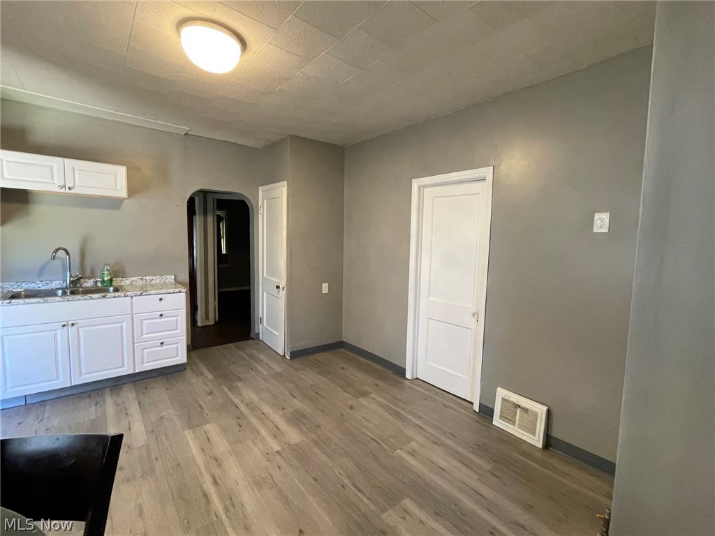 5902 Gertrude Avenue Cleveland OH 44105