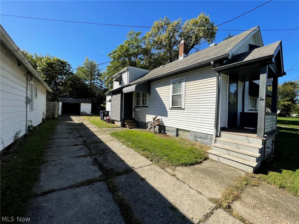 5902 Gertrude Avenue Cleveland OH 44105