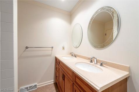 24533 Framingham Drive Westlake OH 44145