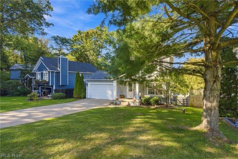 3704 N Viona Drive Akron OH 44319