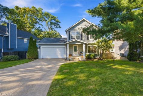 3704 N Viona Drive Akron OH 44319