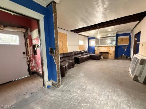 10704 Pasadena Avenue Cleveland OH 44108