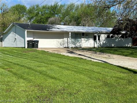 1882 Paul Drive Brunswick OH 44212