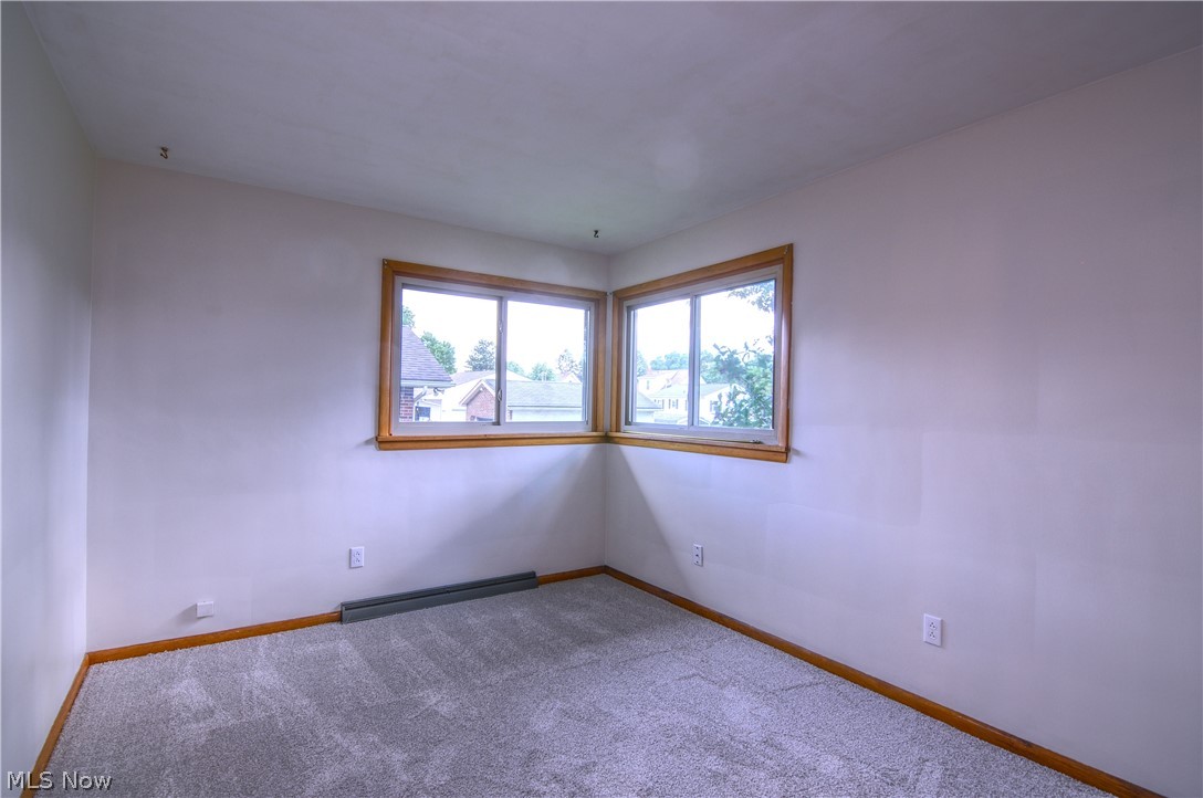172 27th Street NW Barberton OH 44203